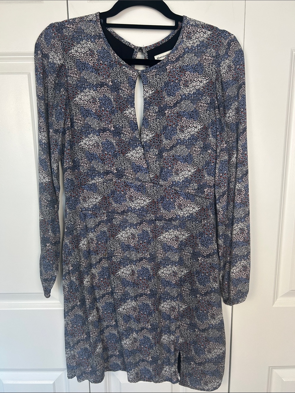 Abercrombie & Fitch Navy Blue Floral Long-Sleeve Keyhole Dress Size Medium